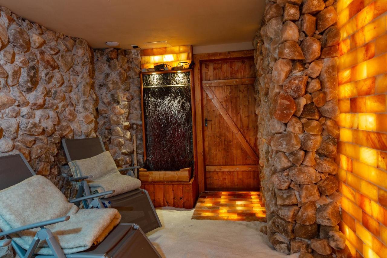 Отель Kowalowe Skaly Spa&More Еленя-Гура Экстерьер фото
