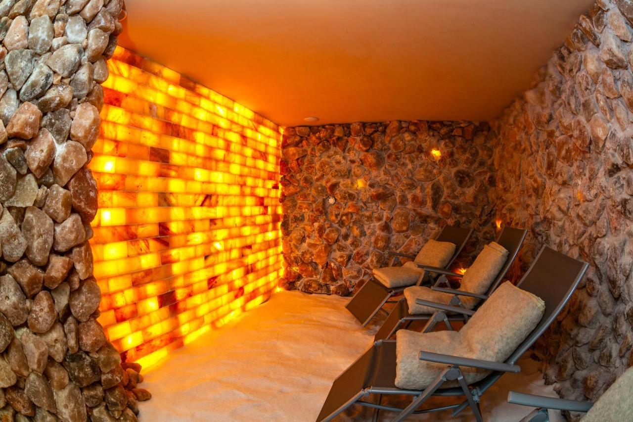 Отель Kowalowe Skaly Spa&More Еленя-Гура Экстерьер фото